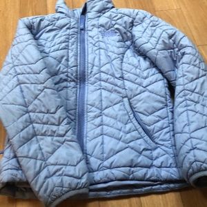 Beautiful size 7/8 north face blue jacket